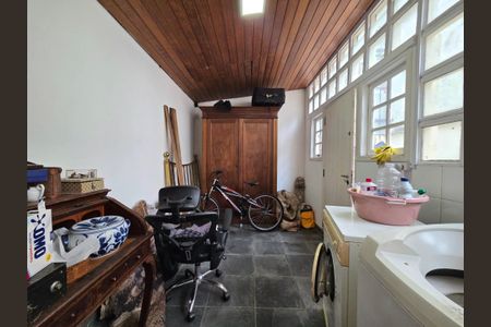 Casa à venda com 120m², 3 quartos e 1 vagaÁrea de Serviço