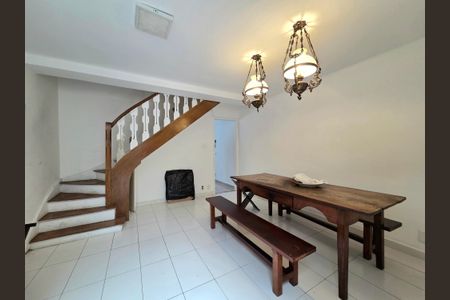 Casa à venda com 120m², 3 quartos e 1 vagaSala de Jantar