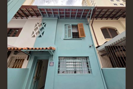 Casa à venda com 120m², 3 quartos e 1 vagaFachada