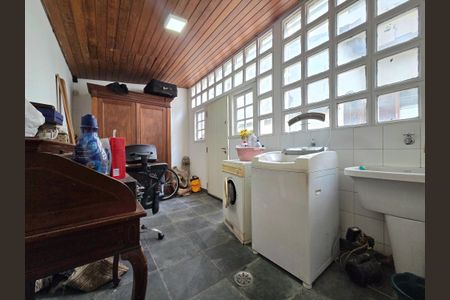 Casa à venda com 120m², 3 quartos e 1 vagaÁrea de Serviço