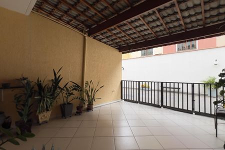 Casa de condomínio à venda com 165m², 2 quartos e sem vaga Casa de condomínio à venda com 165m², 2 quartos e sem vagaGaragem