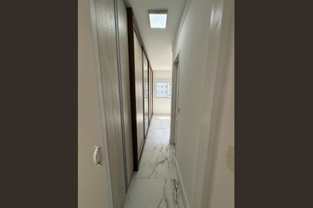 Apartamento à venda com 60m², 2 quartos e 1 vagaCorredor