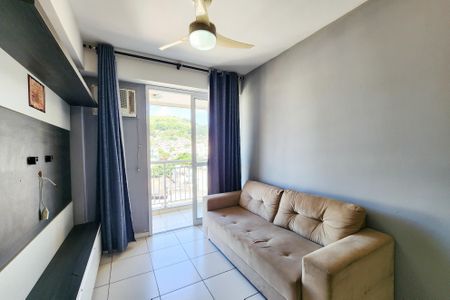 Sala  de apartamento à venda com 2 quartos, 55m² em Sampaio, Rio de Janeiro
