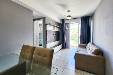 Apartamento à venda com 55m², 2 quartos e 1 vagaSala 