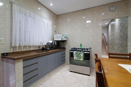 Casa à venda com 165m², 3 quartos e 2 vagasCozinha
