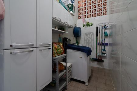 Casa à venda com 165m², 3 quartos e 2 vagasÁrea de Serviço