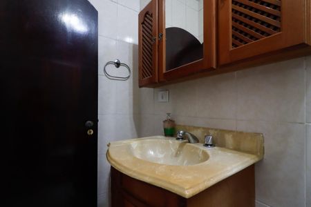 Casa à venda com 165m², 3 quartos e 2 vagasBanheiro
