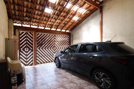 Casa à venda com 165m², 3 quartos e 2 vagasGaragem