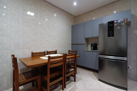 Casa à venda com 165m², 3 quartos e 2 vagasCozinha