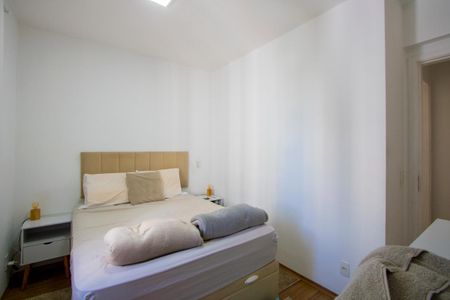 Apartamento à venda com 77m², 3 quartos e 2 vagasQuarto 2