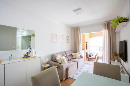 Sala de apartamento à venda com 3 quartos, 77m² em Campestre, Santo André