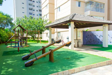 Apartamento à venda com 77m², 3 quartos e 2 vagasÁrea comum - Playground