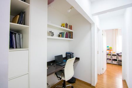 Apartamento à venda com 77m², 3 quartos e 2 vagasCorredor