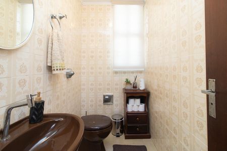 Casa à venda com 265m², 3 quartos e 2 vagasLavabo
