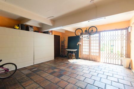 Casa à venda com 265m², 3 quartos e 2 vagasGaragem