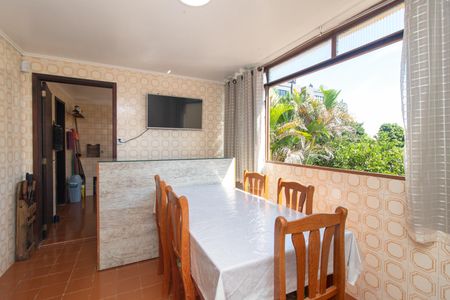 Casa à venda com 265m², 3 quartos e 2 vagasChurrasqueira