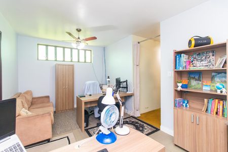 Casa à venda com 265m², 3 quartos e 2 vagasEscritório