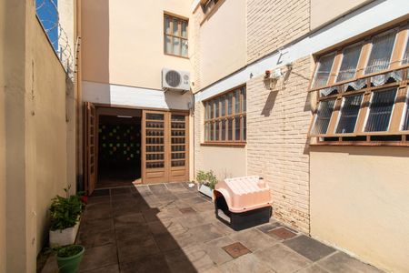 Casa à venda com 265m², 3 quartos e 2 vagasQuintal