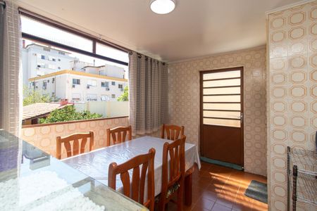 Casa à venda com 265m², 3 quartos e 2 vagasChurrasqueira