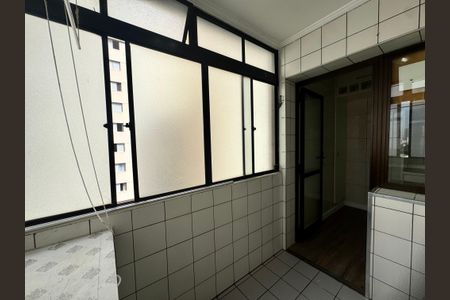 Apartamento à venda com 67m², 2 quartos e 1 vagaÁrea de Serviço