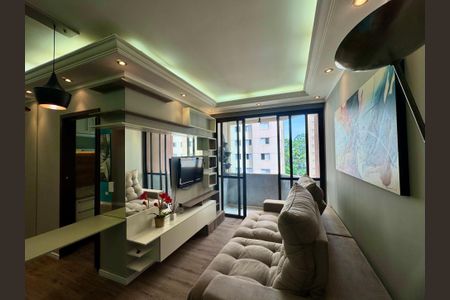 Apartamento à venda com 67m², 2 quartos e 1 vagaSala 