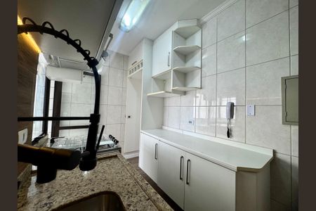 Apartamento à venda com 67m², 2 quartos e 1 vagaCozinha