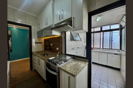 Apartamento à venda com 67m², 2 quartos e 1 vagaCozinha