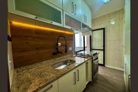 Apartamento à venda com 67m², 2 quartos e 1 vagaCozinha