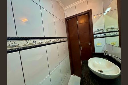 Apartamento à venda com 67m², 2 quartos e 1 vagaBanheiro