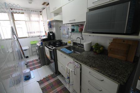Apartamento à venda com 94m², 3 quartos e 2 vagasCozinha