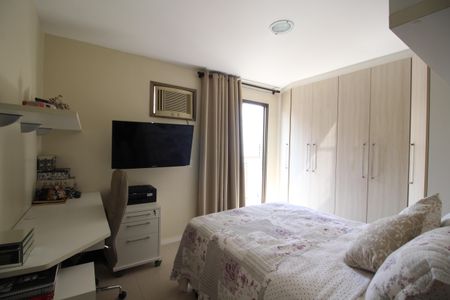 Apartamento à venda com 94m², 3 quartos e 2 vagasQuarto 2