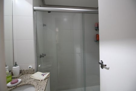 Apartamento à venda com 94m², 3 quartos e 2 vagasBanheiro Social