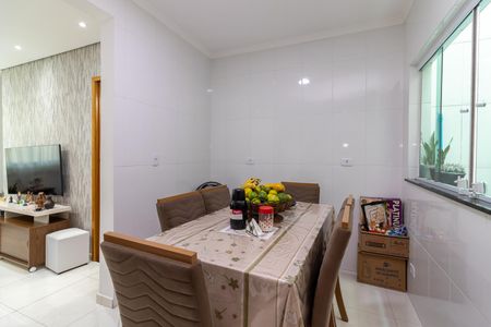 Casa de condomínio à venda com 67m², 2 quartos e 1 vagaSala de Jantar e Cozinha