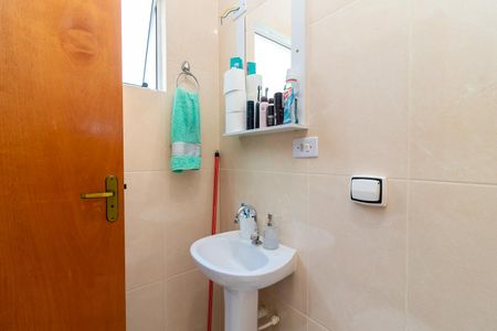 Casa de condomínio à venda com 67m², 2 quartos e 1 vagaBanheiro da Suíte 2