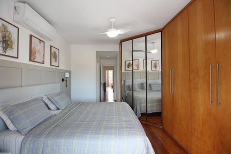 Casa de condomínio à venda com 300m², 4 quartos e 2 vagasQuarto 4