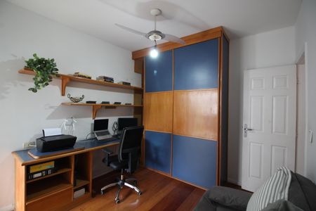 Casa de condomínio à venda com 300m², 4 quartos e 2 vagasQuarto 2