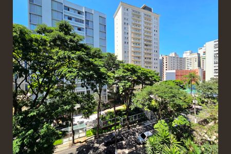 Apartamento à venda com 112m², 3 quartos e 1 vaga Apartamento à venda com 112m², 3 quartos e 1 vagaVista