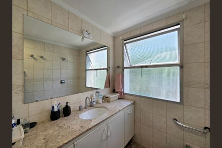 Apartamento à venda com 112m², 3 quartos e 1 vaga Apartamento à venda com 112m², 3 quartos e 1 vagaBanheiro da Suíte