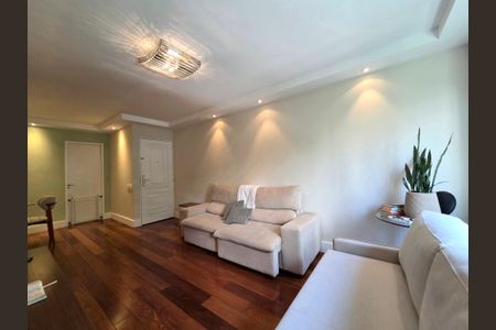 Apartamento à venda com 112m², 3 quartos e 1 vaga Apartamento à venda com 112m², 3 quartos e 1 vagaSala