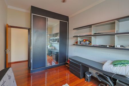 Casa à venda com 3 quartos, 371m² em Alto Caiçaras, Belo Horizonte