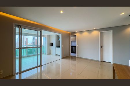 Apartamento para alugar com 109m², 3 quartos e sem vaga Apartamento para alugar com 109m², 3 quartos e sem vagaSala