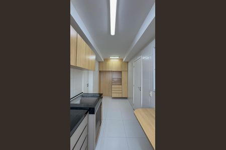 Apartamento para alugar com 109m², 3 quartos e sem vaga Apartamento para alugar com 109m², 3 quartos e sem vagaCozinha e Área de Serviço