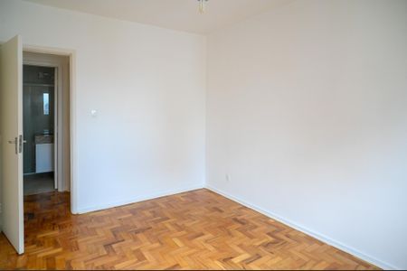 Apartamento à venda com 83m², 3 quartos e 1 vagaQuarto 2