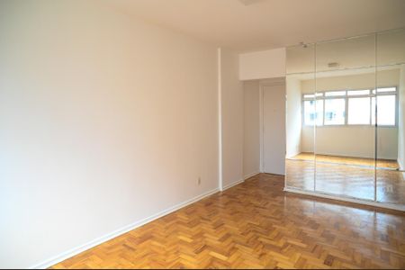 Apartamento à venda com 83m², 3 quartos e 1 vagaSala