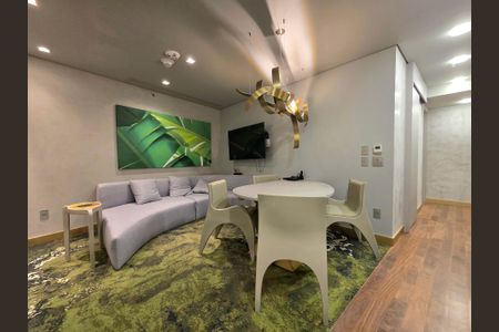 Sala de apartamento para alugar com 2 quartos, 73m² em Vila Olímpia, São Paulo