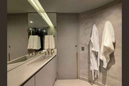 Apartamento para alugar com 73m², 2 quartos e 1 vaga Apartamento para alugar com 73m², 2 quartos e 1 vagaBanheiro da Suíte 1