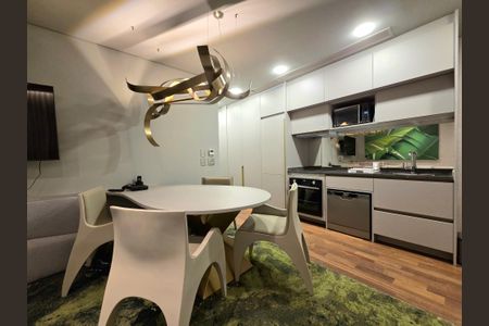 Sala de apartamento para alugar com 2 quartos, 73m² em Vila Olímpia, São Paulo