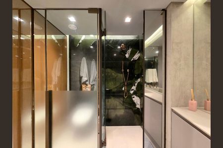 Apartamento para alugar com 73m², 2 quartos e 1 vaga Apartamento para alugar com 73m², 2 quartos e 1 vagaBanheiro da Suíte 1