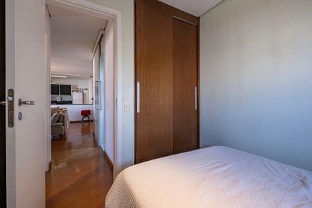 Apartamento à venda com 85m², 2 quartos e 2 vagasQuarto 2