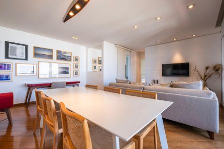 Apartamento à venda com 85m², 2 quartos e 2 vagasSala/Cozinha